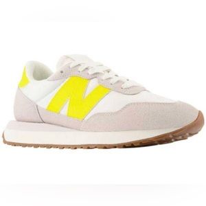 New Balance 237 Sneaker (Women’s 7.5)
